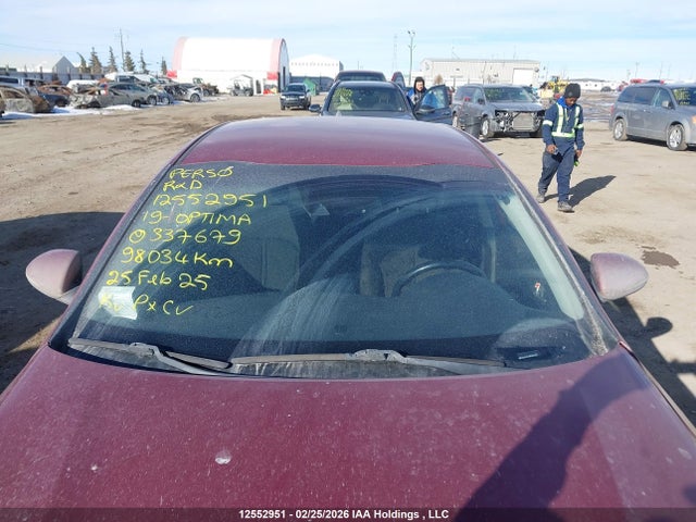 5XXGT4L38KG337679 KIA Optima