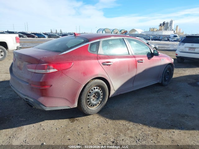 5XXGT4L38KG337679 KIA Optima