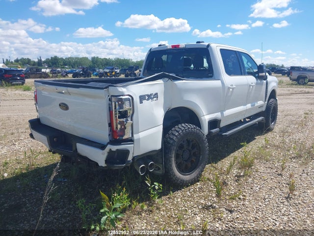 Ford F-350 Lariat 2025 1FT8W3BT8SEC45628 Image 4
