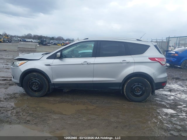 1FMCU9J94EUA41150 Ford Escape Titanium