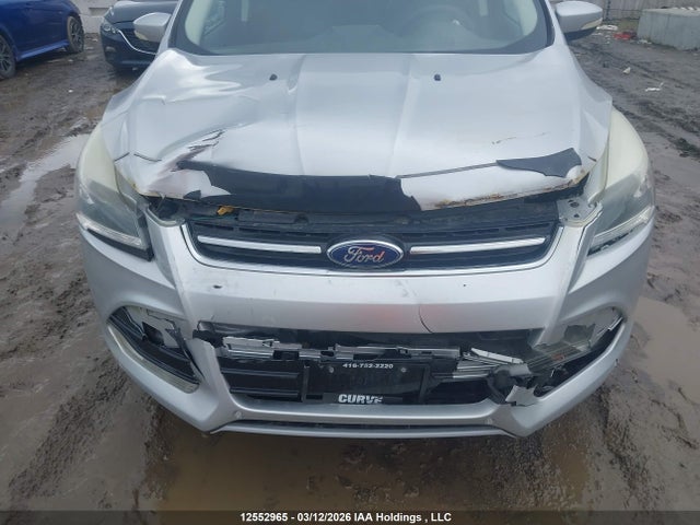 1FMCU9J94EUA41150 Ford Escape Titanium