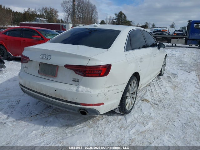 WAUANAF47JN007468 Audi A4 Komfort