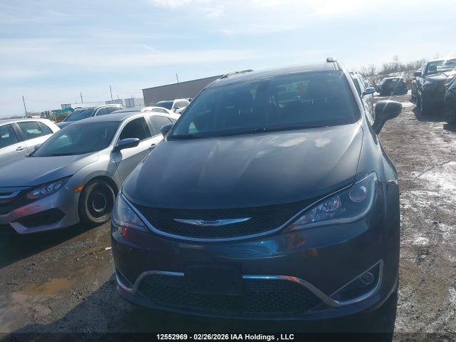 2018 Chrysler Pacifica მანქანა იყიდება აუქციონზე, vin: 2C4RC1FG3JR353929, აუქციონის ნომერი: 12552969