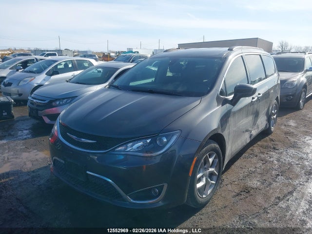 2018 Chrysler Pacifica მანქანა იყიდება აუქციონზე, vin: 2C4RC1FG3JR353929, აუქციონის ნომერი: 12552969