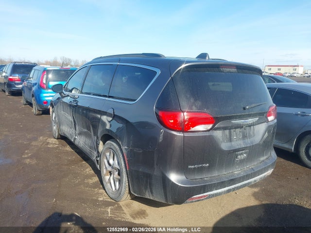 2018 Chrysler Pacifica მანქანა იყიდება აუქციონზე, vin: 2C4RC1FG3JR353929, აუქციონის ნომერი: 12552969