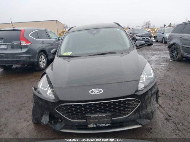 1FMCU9G6XLUC44697 Ford ESCAPE SE