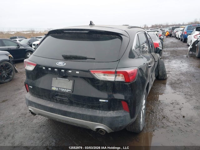 1FMCU9G6XLUC44697 Ford ESCAPE SE