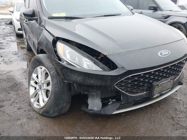 1FMCU9G6XLUC44697 Ford ESCAPE SE