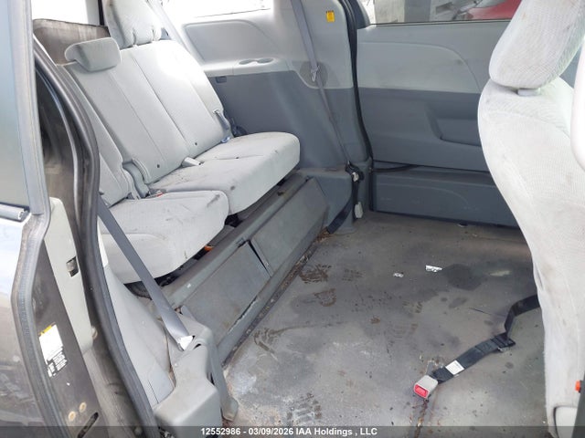 Aukcja sprzedaży 2011 Toyota Sienna Le, vin: 5TDKK3DC0BS084345, numer aukcji: 12552986