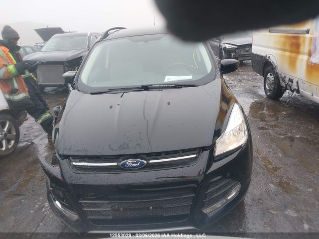 1FMCU0GX8GUA57047 Ford ESCAPE SE