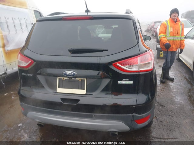 1FMCU0GX8GUA57047 Ford ESCAPE SE