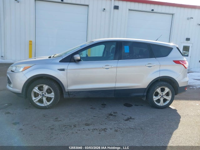 1FMCU0GX9EUD53935 Ford ESCAPE SE