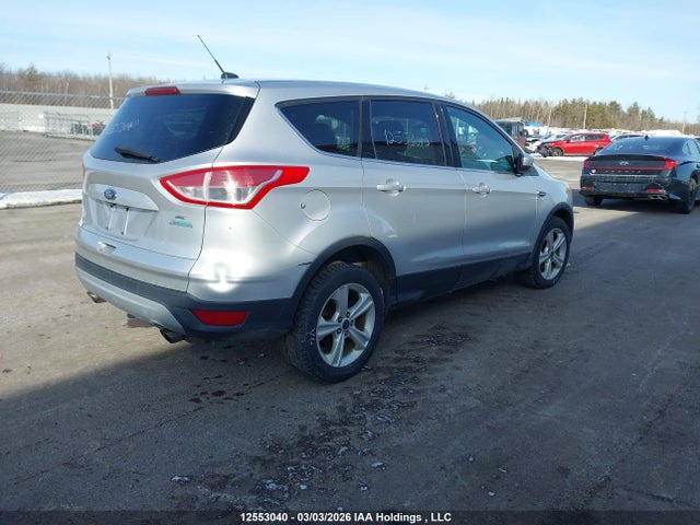 1FMCU0GX9EUD53935 Ford ESCAPE SE