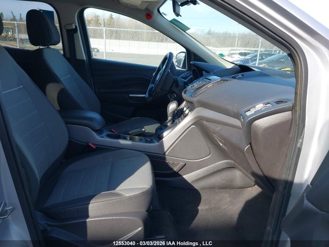 1FMCU0GX9EUD53935 Ford ESCAPE SE