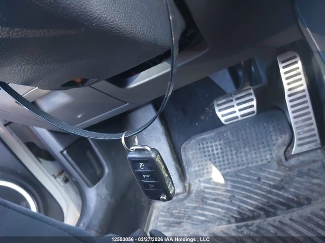 Продажа на аукционе авто 2013 Volkswagen Beetle Turbo, vin: 3VWV67AT4DM615043, номер лота: 12553056