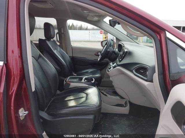 Chrysler Pacifica Touring-l 2017 2C4RC1BG6HR538007 Image 5