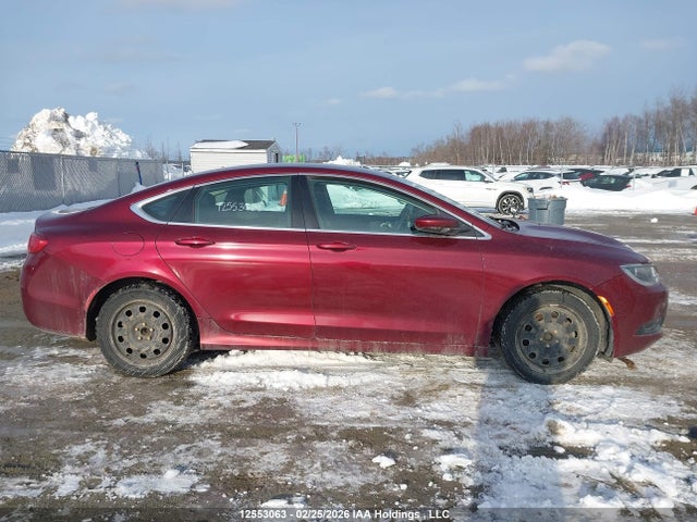 Chrysler 200 LX 2015 1C3CCCFB7FN717395 Image 12
