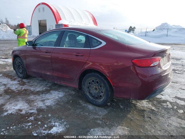 Chrysler 200 LX 2015 1C3CCCFB7FN717395 Image 3