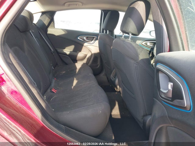 Chrysler 200 LX 2015 1C3CCCFB7FN717395 Image 8