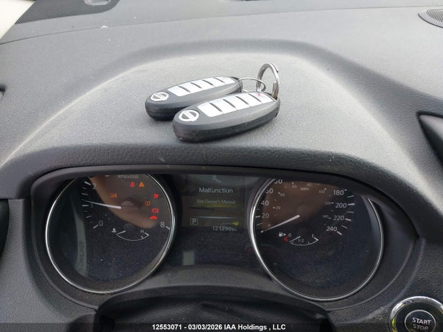 5N1AT2MV8HC838943 Nissan Rogue Sv/sl
