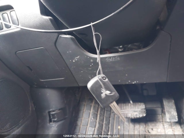 JA4AJUAU4NU600525 Mitsubishi RVR ES