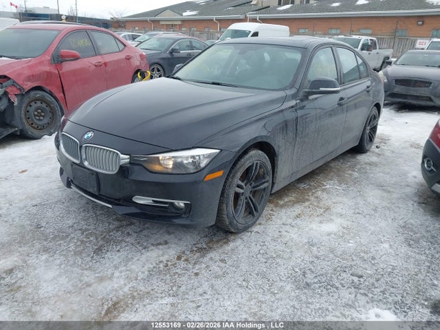 2013 Bmw 320 I Xdrive მანქანა იყიდება აუქციონზე, vin: WBA3C3C56DF980900, აუქციონის ნომერი: 12553169