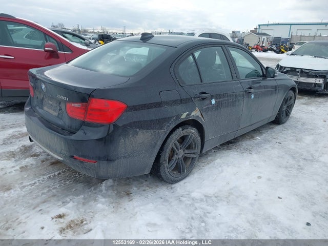 2013 Bmw 320 I Xdrive მანქანა იყიდება აუქციონზე, vin: WBA3C3C56DF980900, აუქციონის ნომერი: 12553169