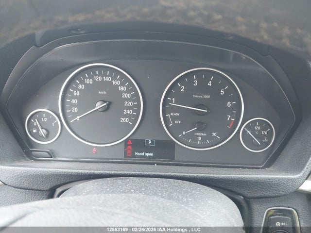 2013 Bmw 320 I Xdrive მანქანა იყიდება აუქციონზე, vin: WBA3C3C56DF980900, აუქციონის ნომერი: 12553169