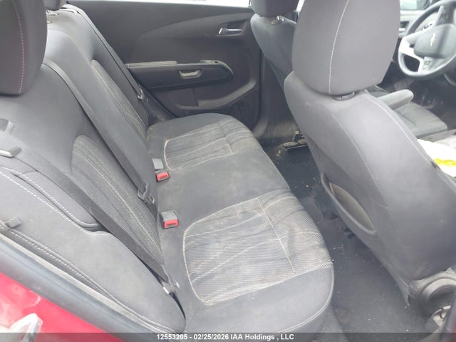 1G1JD5SH3J4107555 Chevrolet SONIC LT