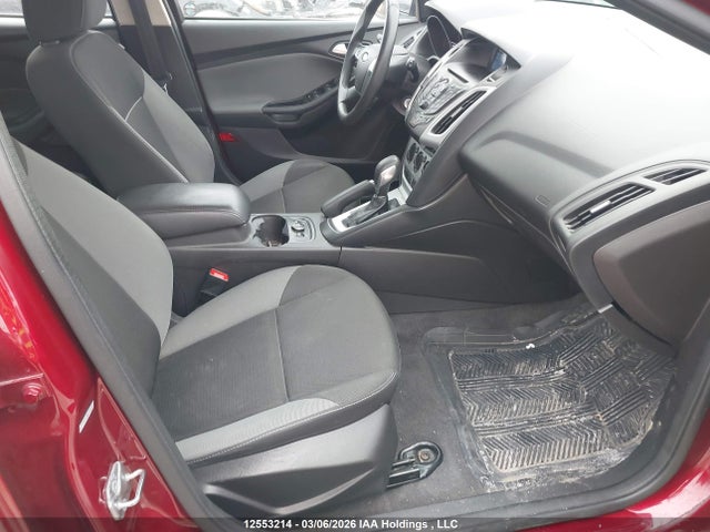 1FADP3K2XEL289154 Ford FOCUS SE