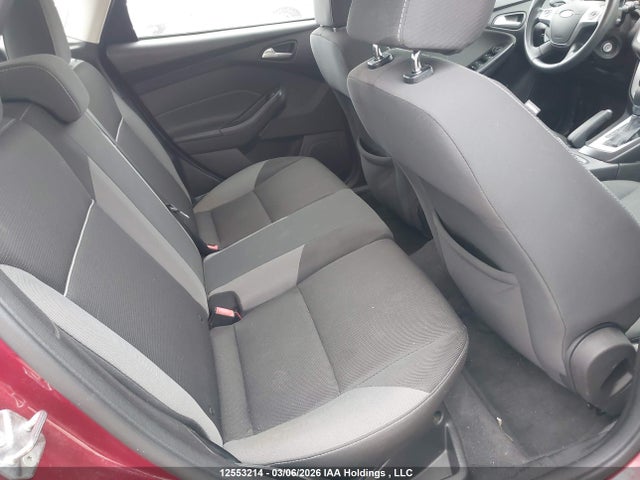 1FADP3K2XEL289154 Ford FOCUS SE