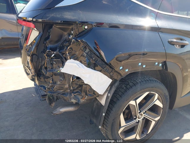 KM8JCCA1XPU108791 Hyundai Tucson Luxury