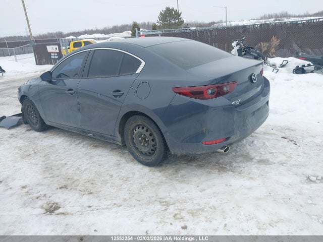 JM1BPBCMXR1707726 Mazda 3 Preferred
