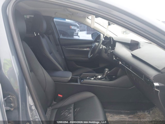 JM1BPBCMXR1707726 Mazda 3 Preferred
