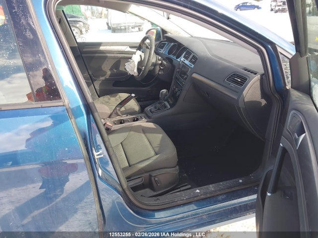3VWG57AU6LM009312 Volkswagen Golf Comfortline/highline