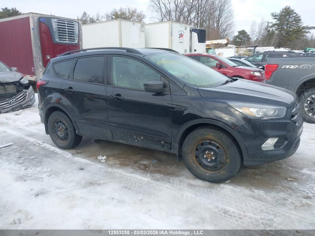 12553258 :رقم المزاد ، 1FMCU9HD6KUB89967 vin ، 2019 Ford Escape Sel مزاد بيع
