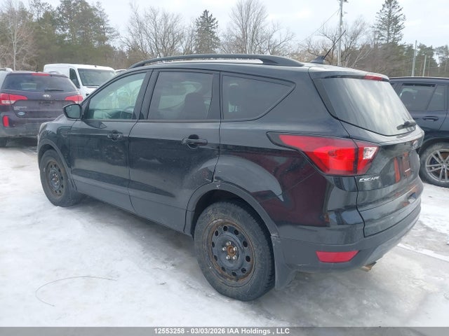 12553258 :رقم المزاد ، 1FMCU9HD6KUB89967 vin ، 2019 Ford Escape Sel مزاد بيع