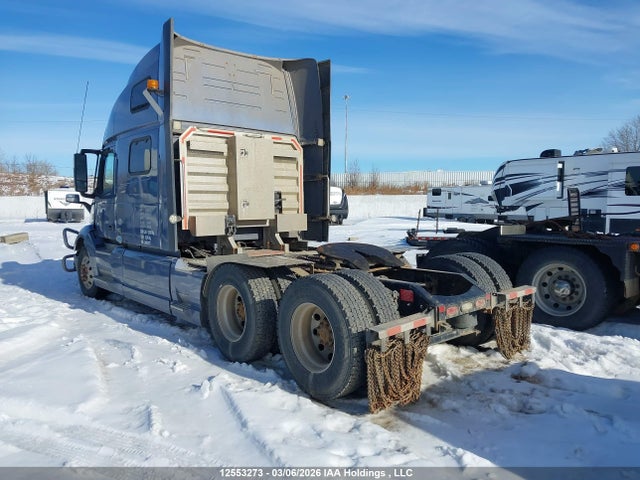 4V4NC9EJ4JN901027 Volvo VNL