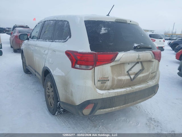 12553277 :رقم المزاد ، JA4AZ2A38GZ600246 vin ، 2016 Mitsubishi Outlander Es مزاد بيع