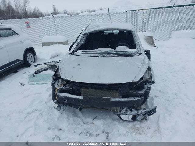 KMHD25LH8GU281733 Hyundai Elantra Gt Gl