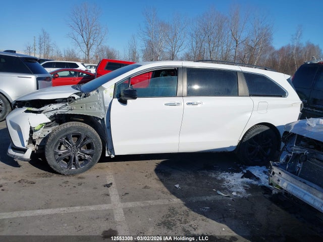 5TDGRKEC9NS084181 Toyota Sienna Le/xle/xse/limited/platinum