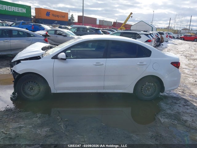 3KPA24ABXJE128261 KIA Rio