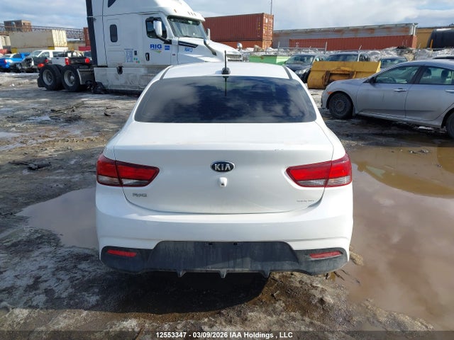 3KPA24ABXJE128261 KIA Rio