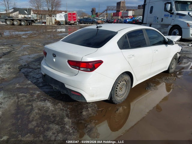 3KPA24ABXJE128261 KIA Rio