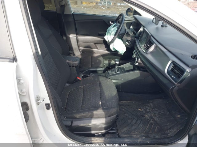 3KPA24ABXJE128261 KIA Rio