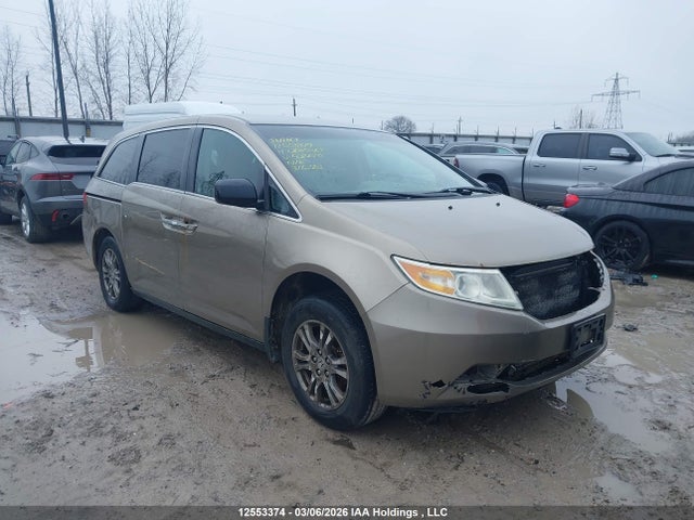 12553374 :رقم المزاد ، 5FNRL5H47BB502298 vin ، 2011 Honda Odyssey مزاد بيع