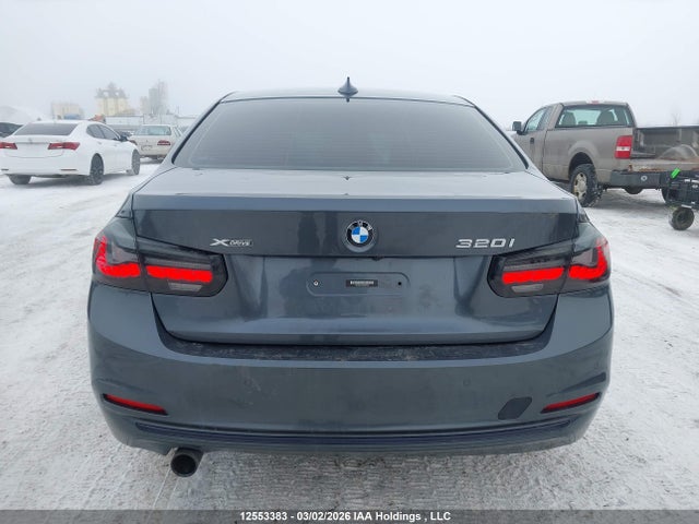 BMW 320 XI 2017 WBA8A3C39HK692022 Image 17