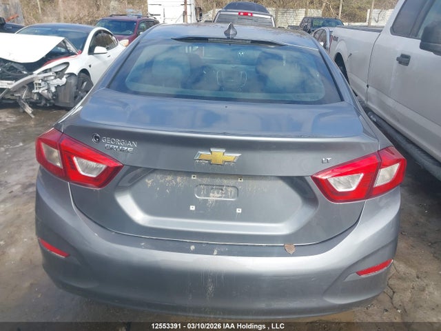 1G1BE5SM9J7234954 Chevrolet Cruze