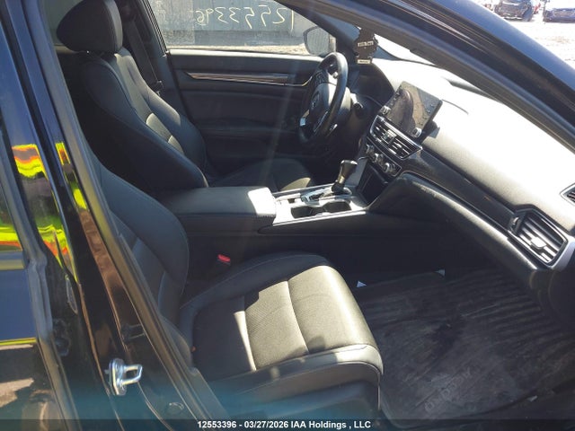 Продажа на аукционе авто 2022 Honda Accord, vin: 1HGCV1F34NA802303, номер лота: 12553396