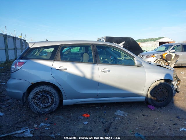 2005 Toyota Matrix Wagon მანქანა იყიდება აუქციონზე, vin: 2T1KR32E05C902458, აუქციონის ნომერი: 12553398